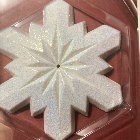 Hallmark Keepsake Ornament Display Stand - Picture 6 of 6